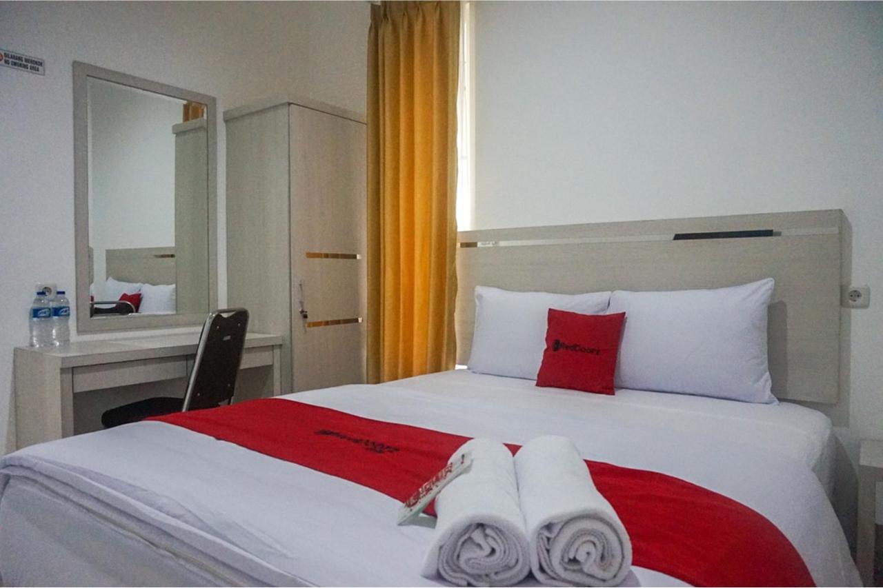 Reddoorz Near Araya Family Club House Ξενοδοχείο Μαλάνγκ Εξωτερικό φωτογραφία